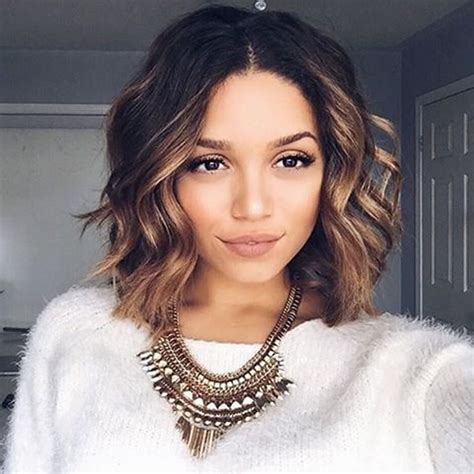 short wavy hairstyle